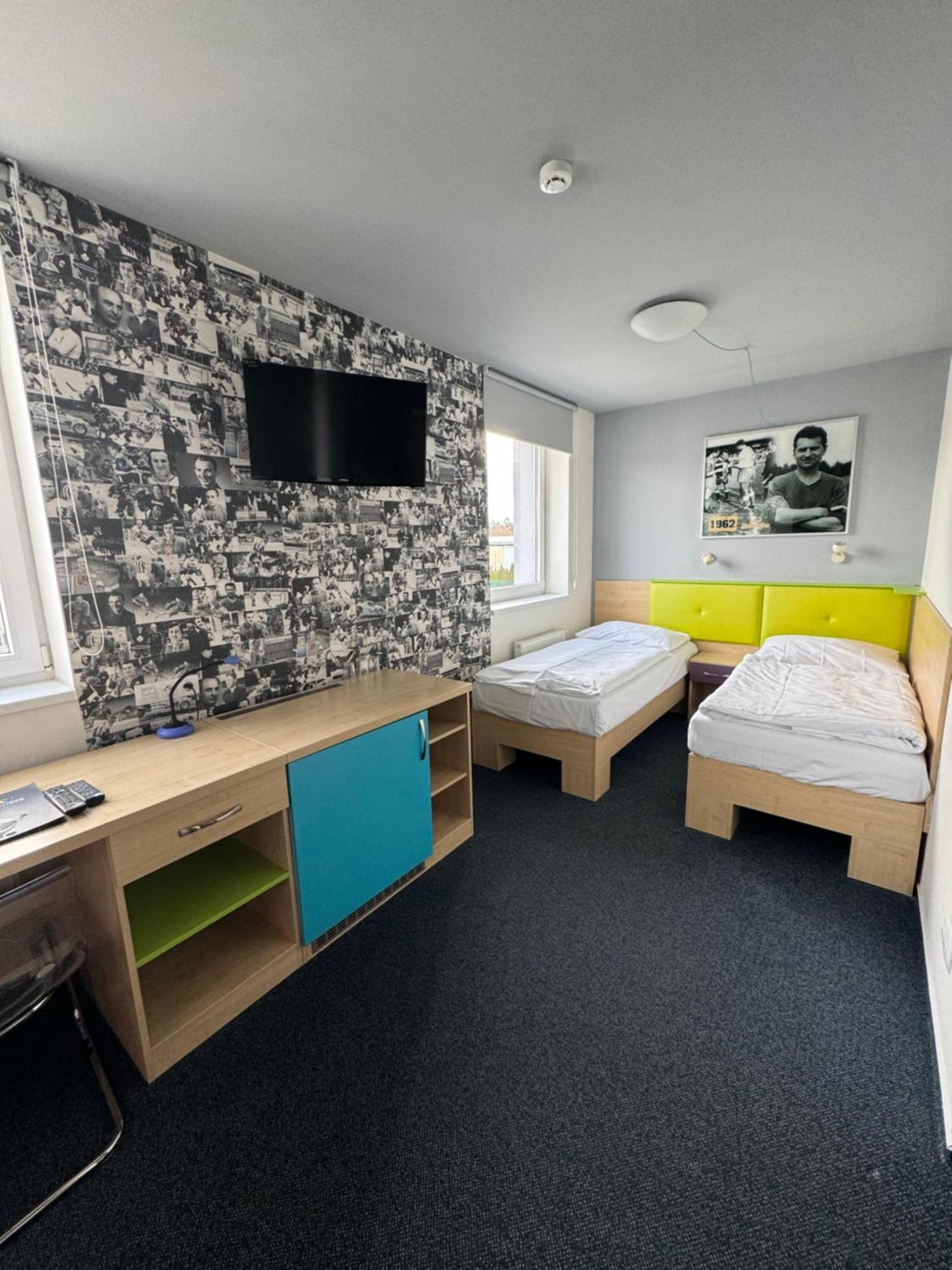 Sport Hotel Sletiste Kladno Exterior photo