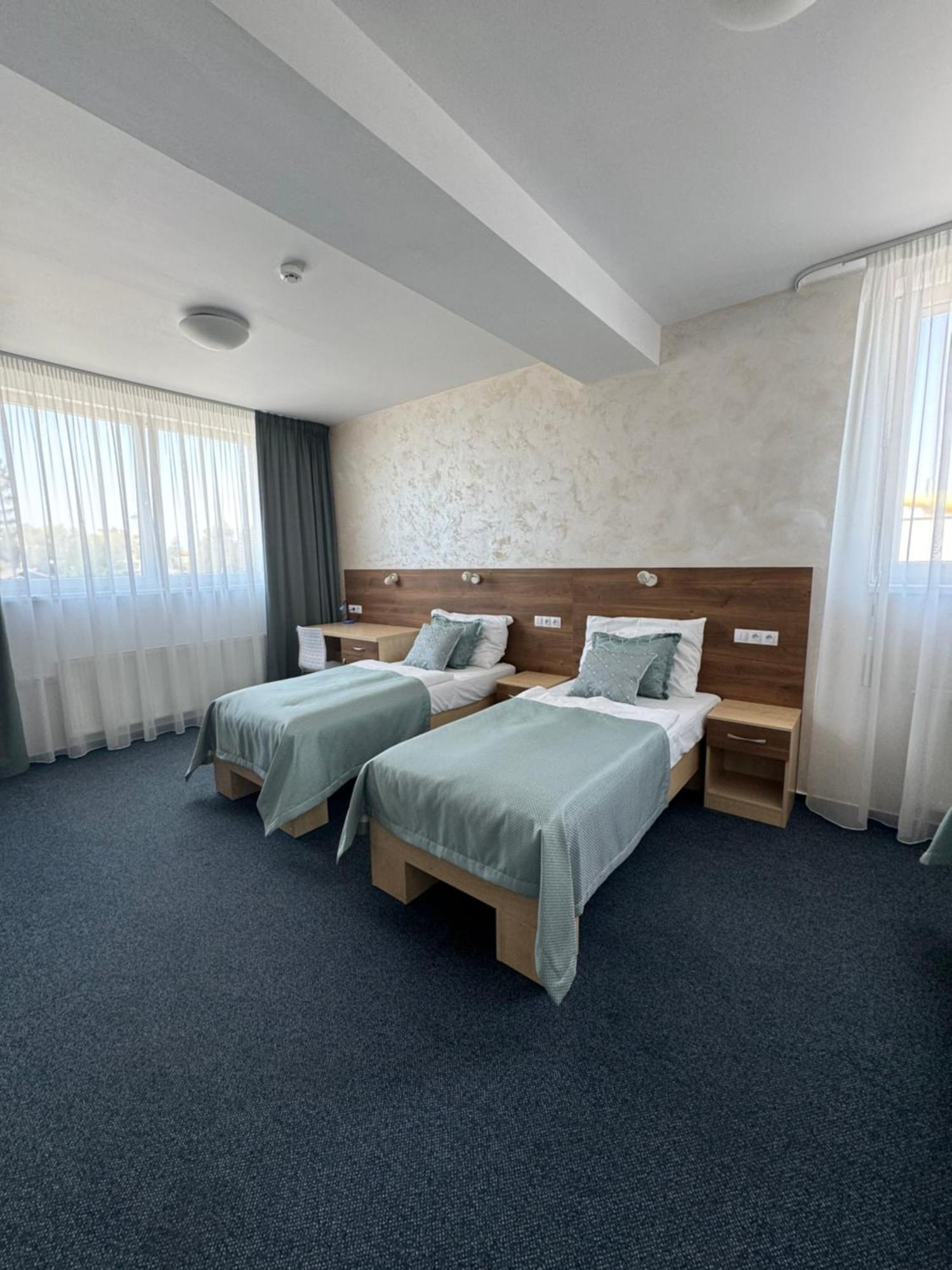 Sport Hotel Sletiste Kladno Exterior photo
