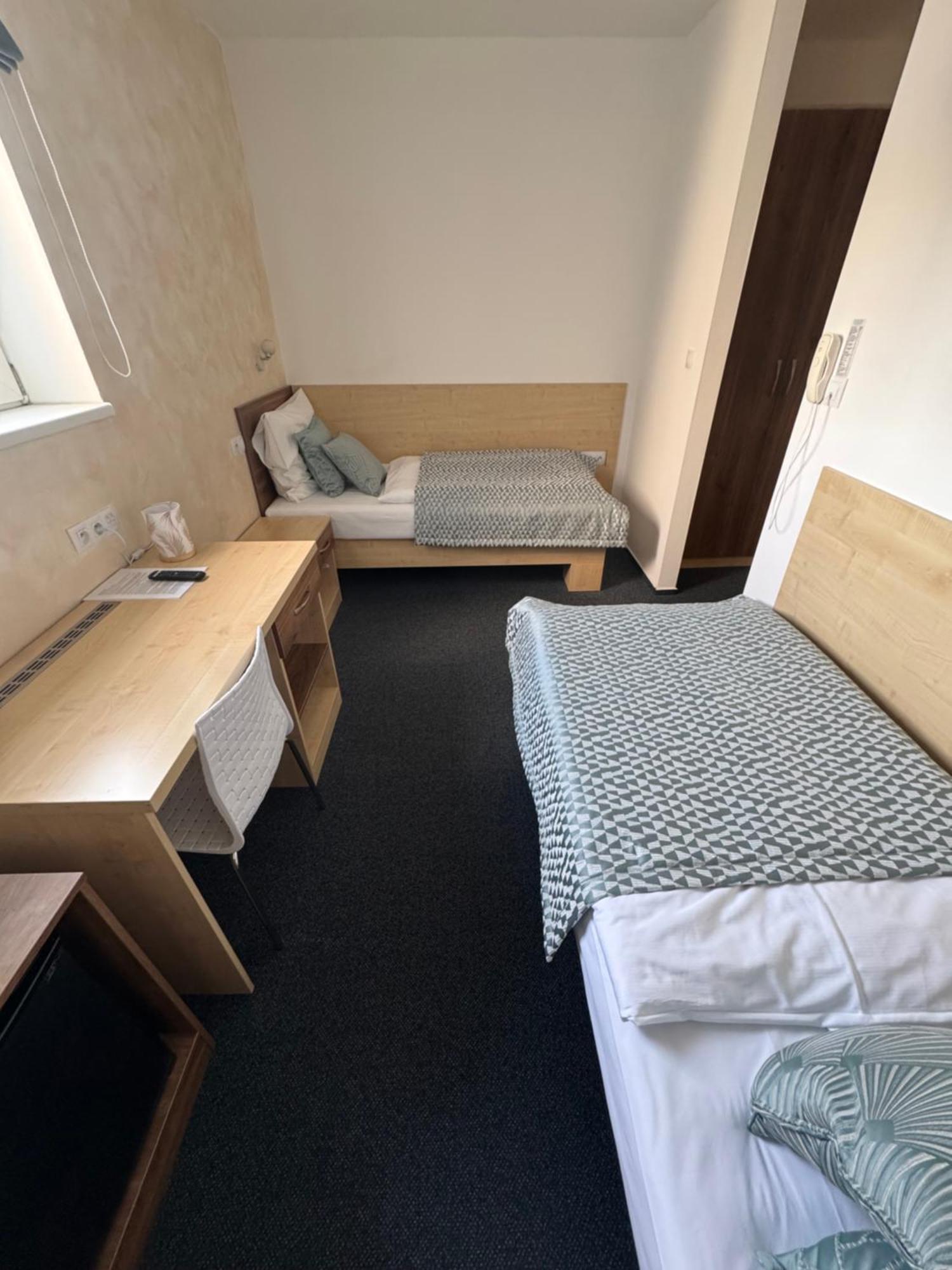 Sport Hotel Sletiste Kladno Exterior photo
