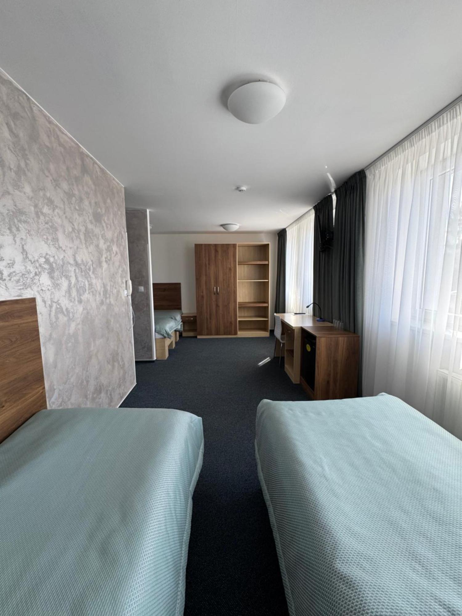 Sport Hotel Sletiste Kladno Exterior photo