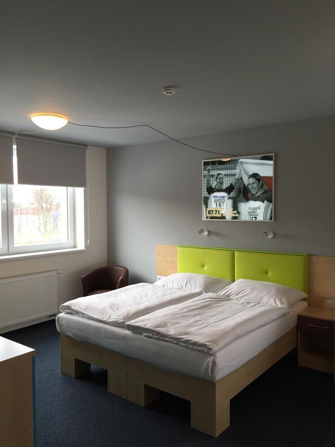 Sport Hotel Sletiste Kladno Exterior photo