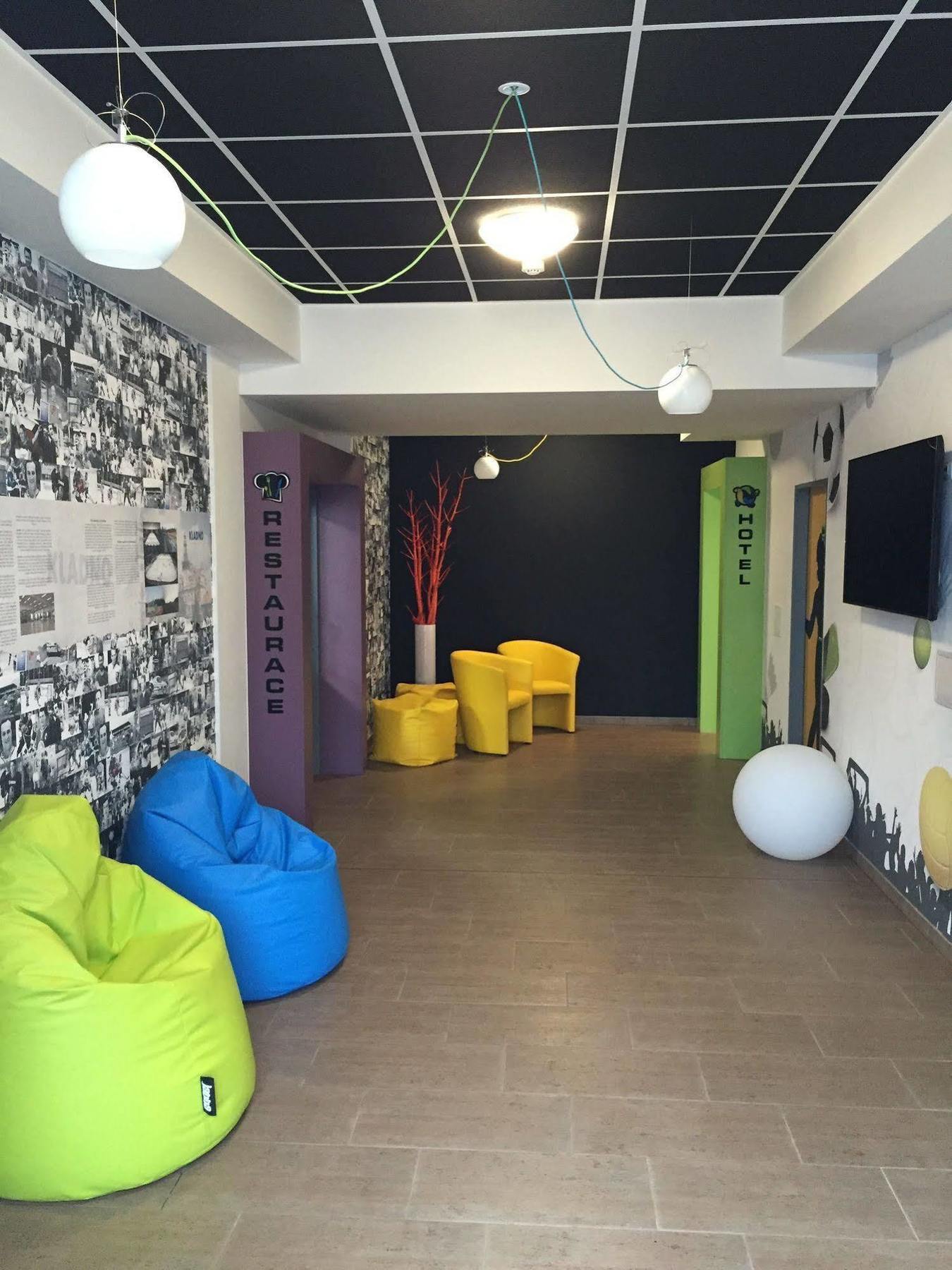 Sport Hotel Sletiste Kladno Exterior photo