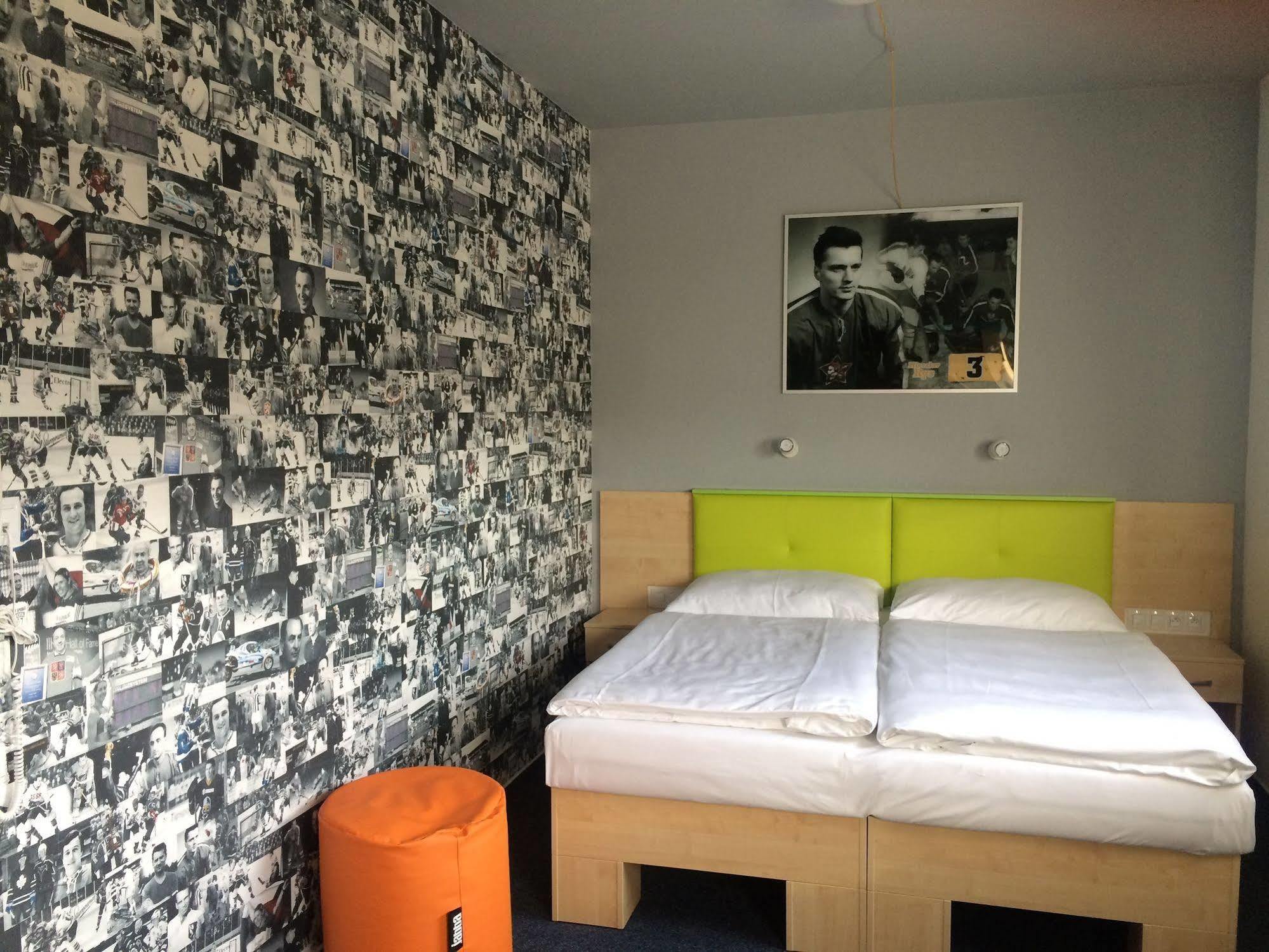 Sport Hotel Sletiste Kladno Exterior photo